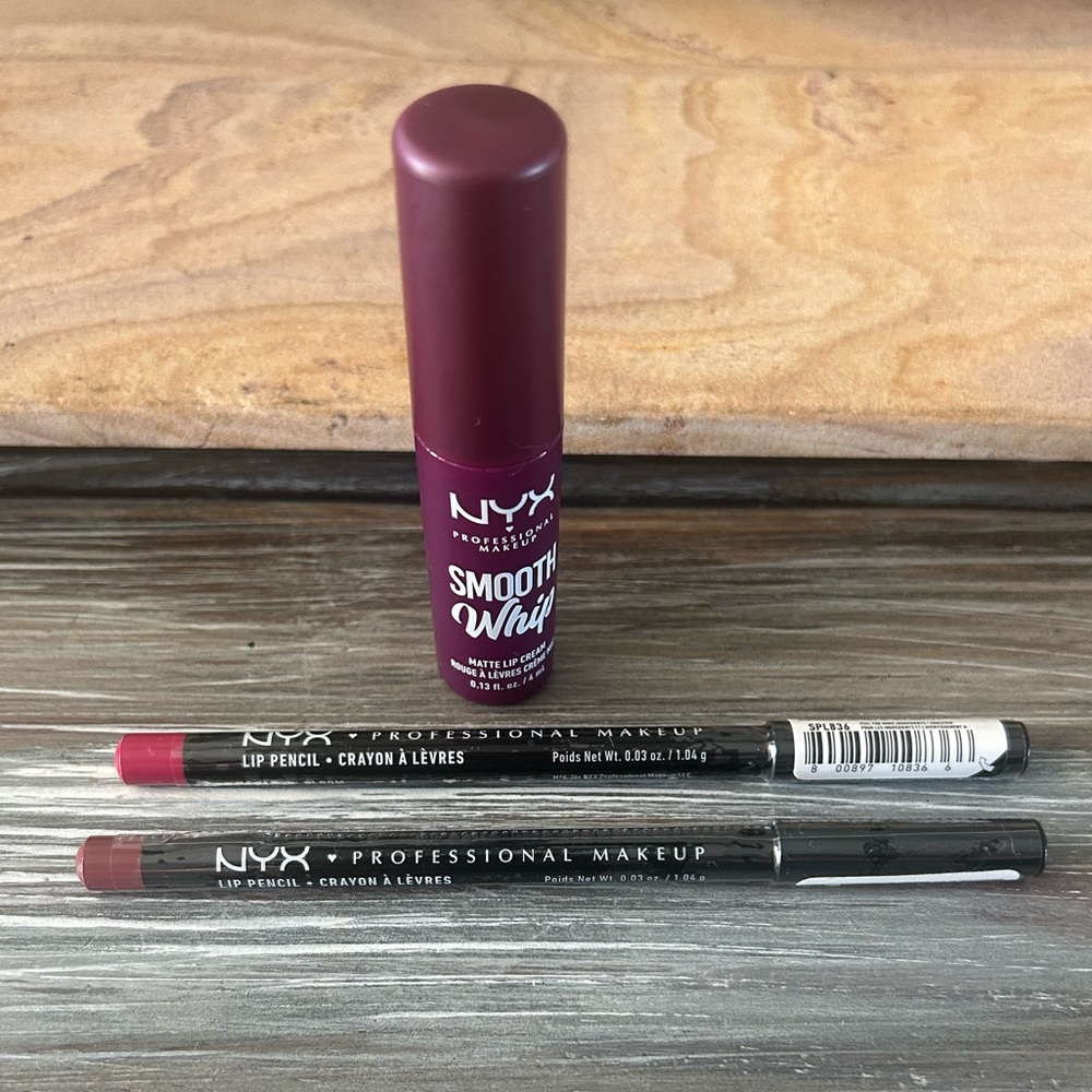 NYX Bundle Smooth Whip Lipstick & Lip Pencil Duo Mauve & Bloom Berry & Red